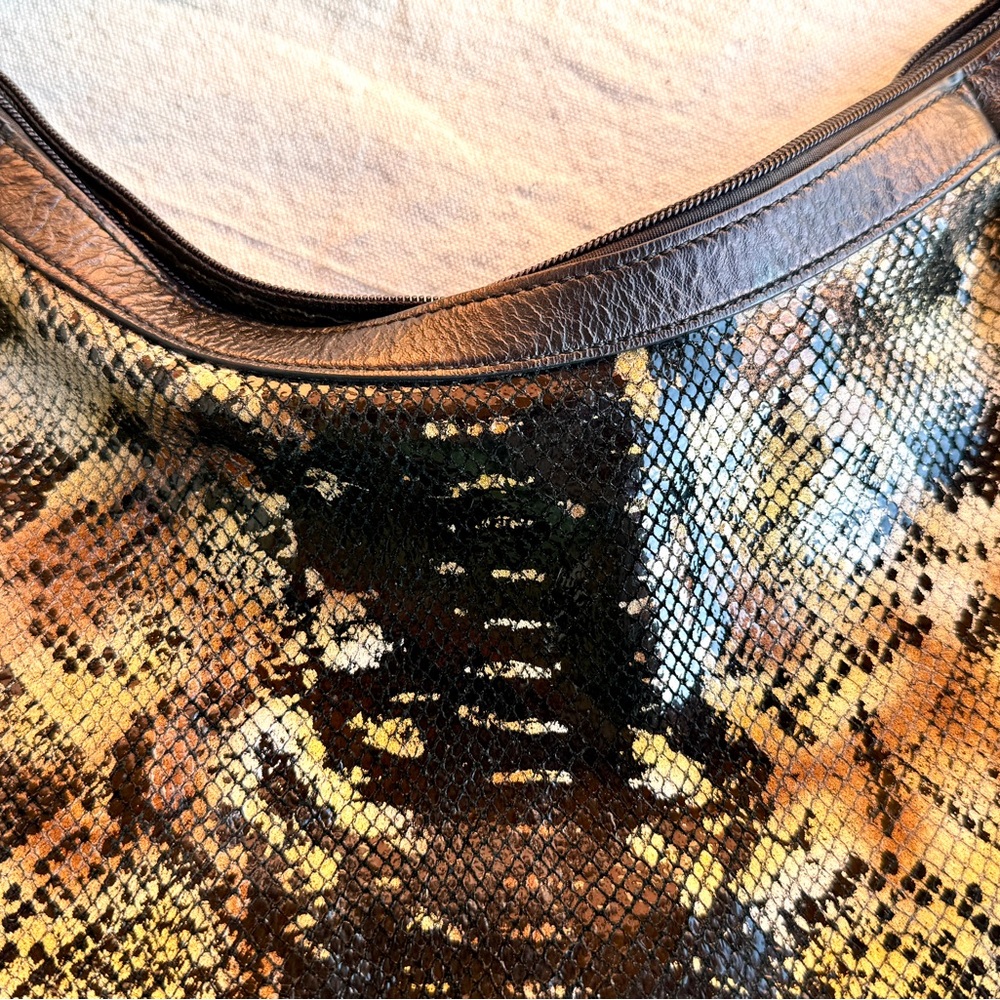The Find | Chic Snakeskin Hobo Bag in Black and Brown | like new condition - Picture 3 of 9